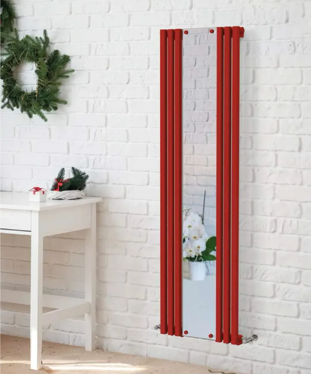 Vertica D Mirror dizajnerski radijator u prostoru pogled 2